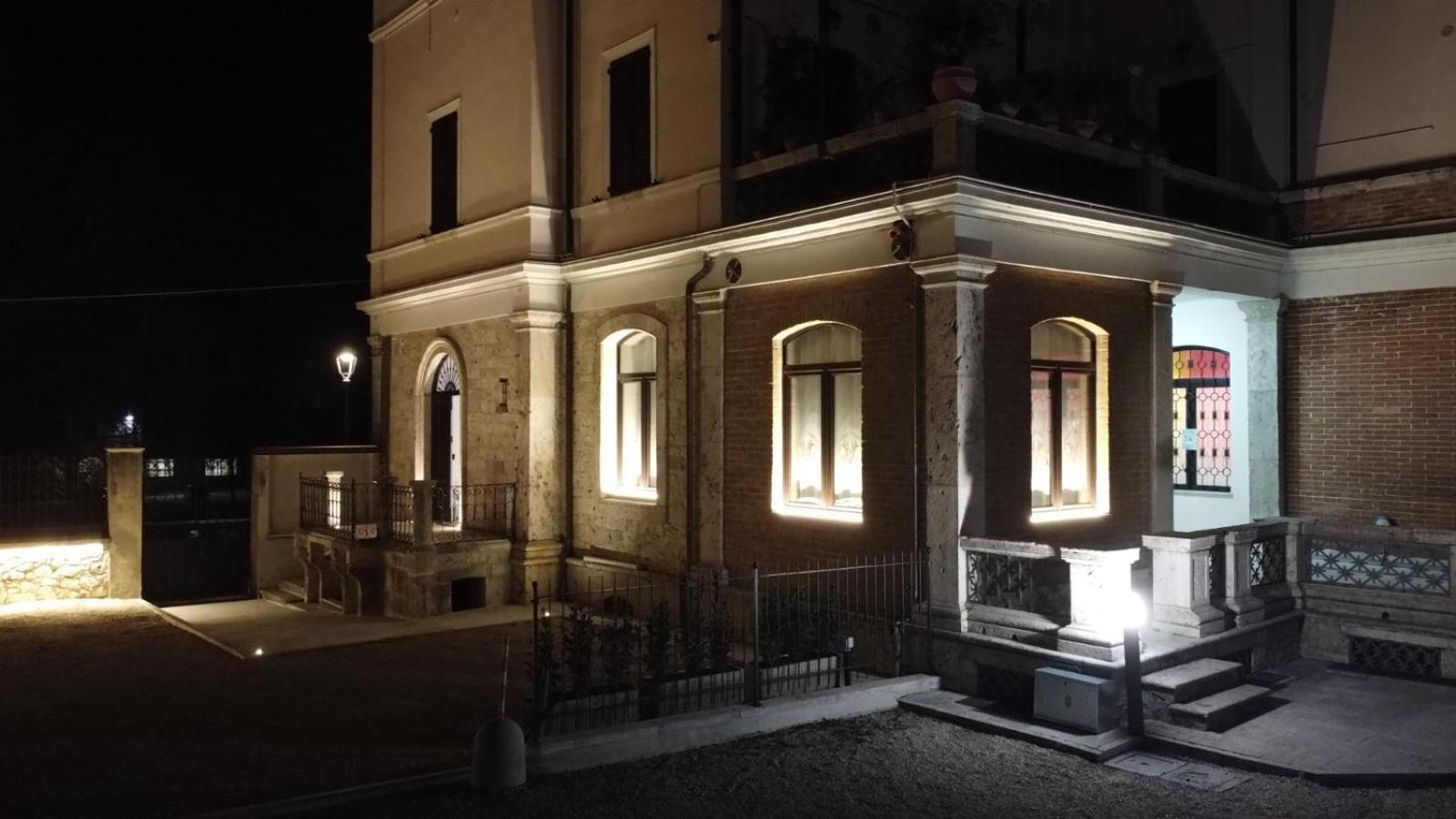 Villino Mari Camere Con Parcheggio Privato Gratuito Ασκόλι Πιτσένο Εξωτερικό φωτογραφία